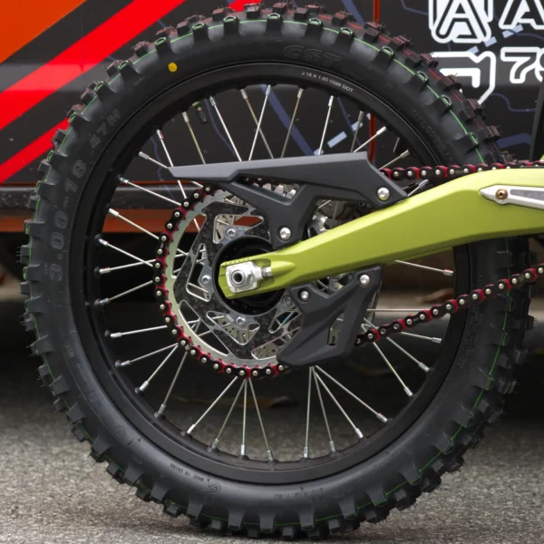 Surron Light Bee 2 rear wheel with EBG 520 aluminum sprocket